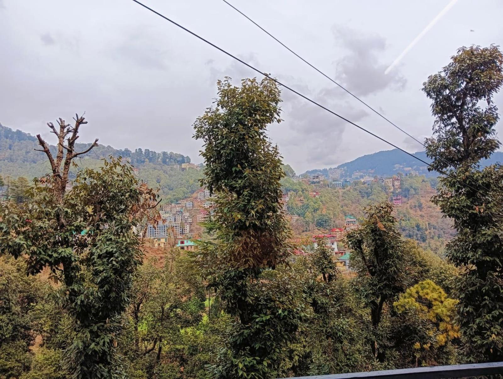 Homestay The Aston Hills - Majestic Mountain View Shimla